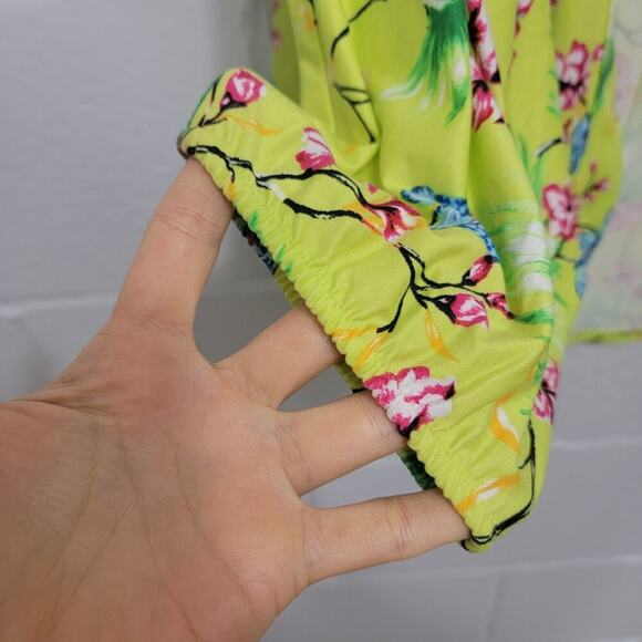 NWT Pioneer Woman Dolman Topper S/M Chartreuse Floral - Picture 4 of 11